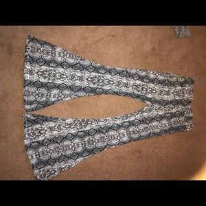 Bell bottom pants